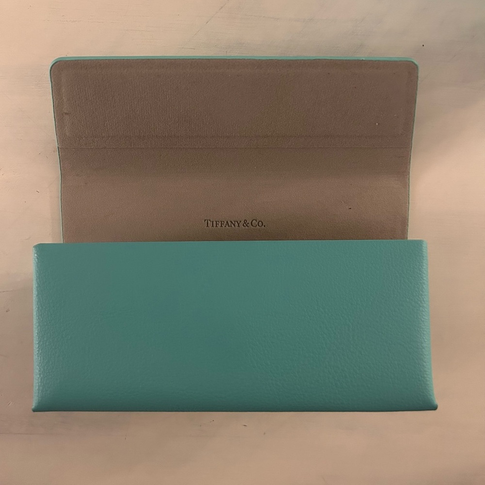 Tiffany & Co sunglasses case - Picture 6 of 9